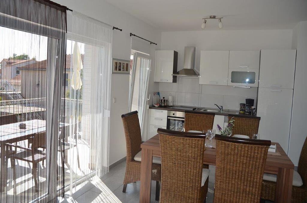 Apartments Villa Marina Vodice Phòng bức ảnh